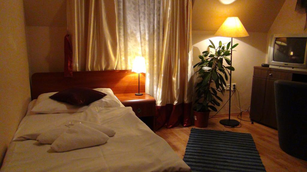 Penzion Vila Aria Nitra Habitación foto
